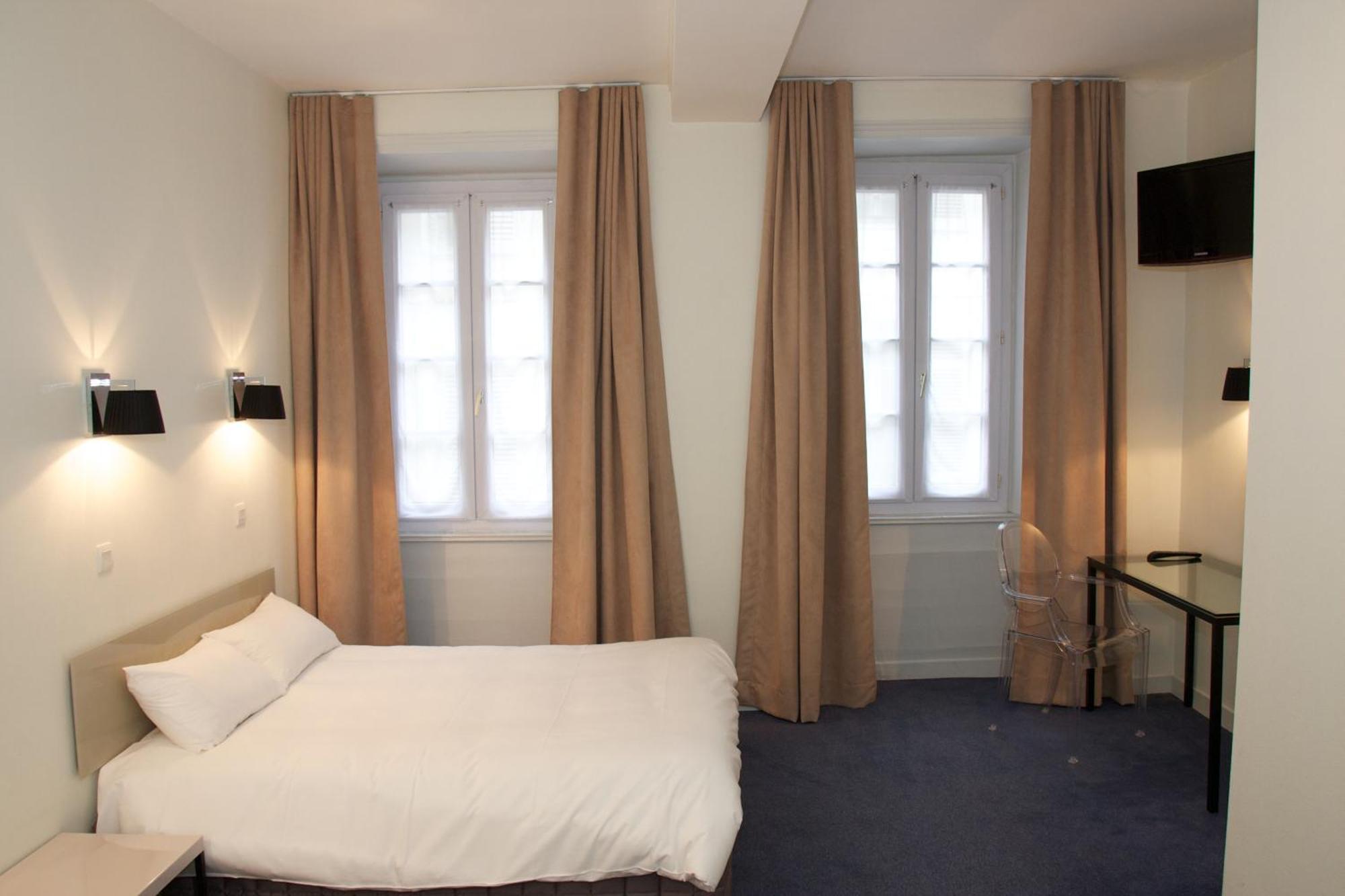 Hotel Henri IV La Rochelle  Exterior photo