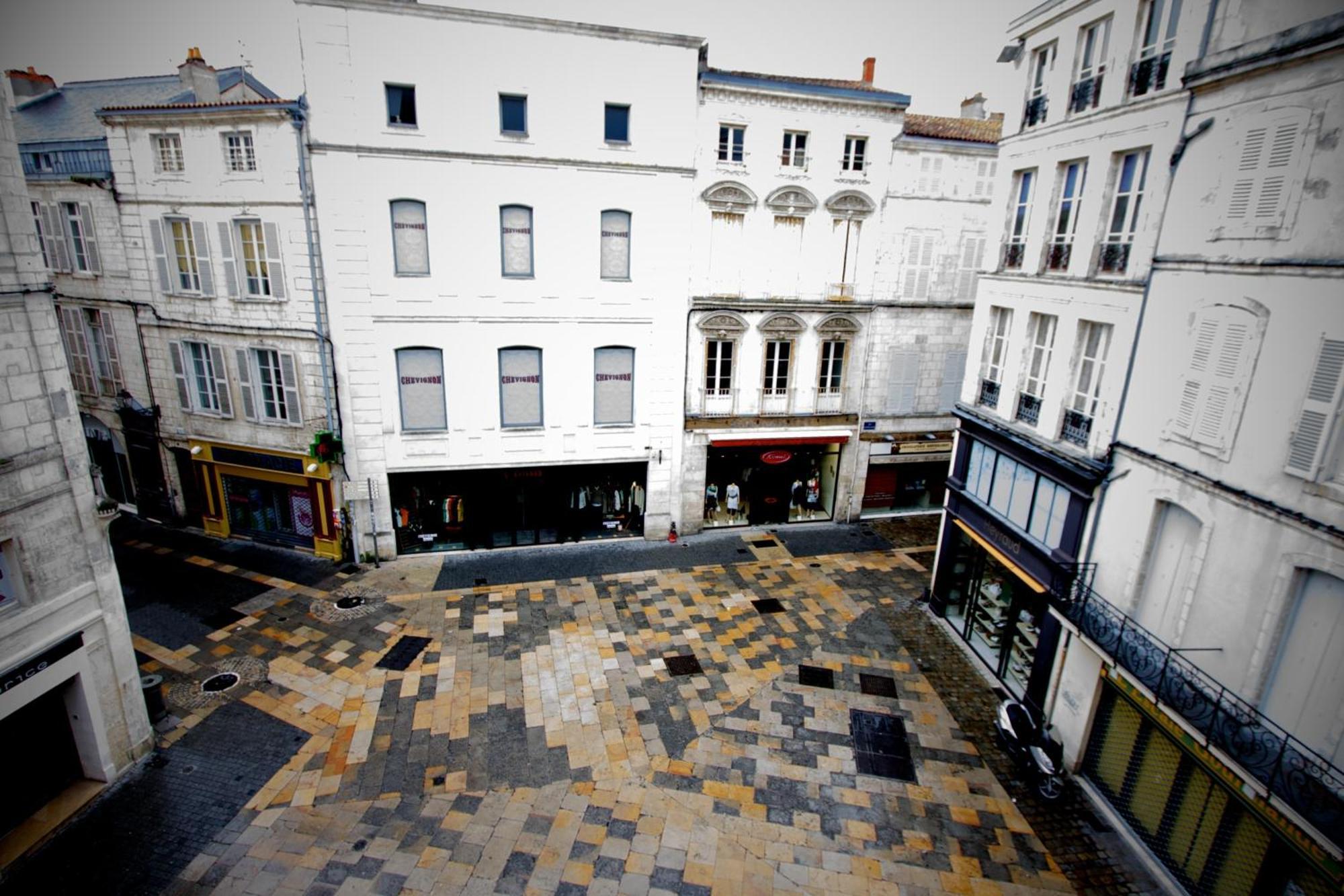 Hotel Henri IV La Rochelle  Exterior photo